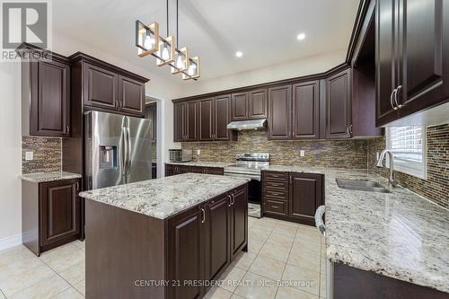 10 Poco St, Brampton, ON - Indoor Photo Showing Kitchen With Double Sink With Upgraded Kitchen