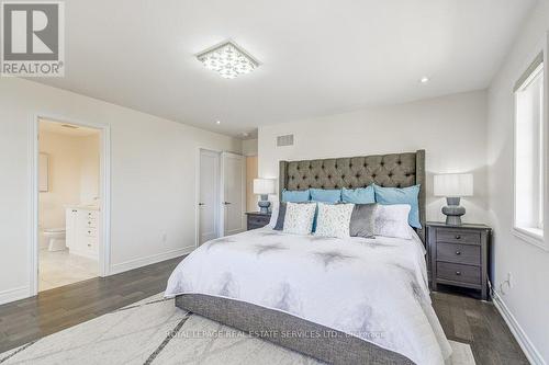 15 Branigan Cres, Halton Hills, ON - Indoor Photo Showing Bedroom