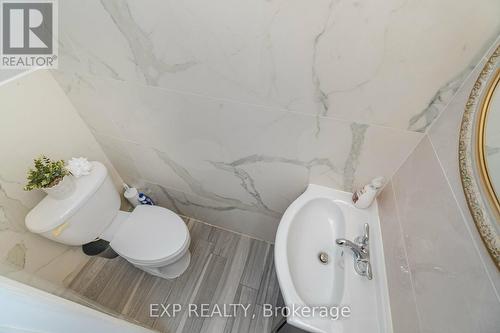 84 Rosethorn Avenue, Toronto, ON - Indoor Photo Showing Bathroom