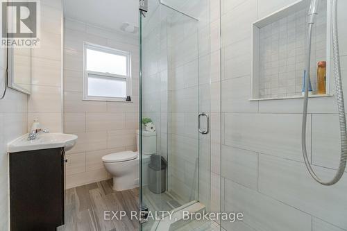 84 Rosethorn Avenue, Toronto, ON - Indoor Photo Showing Bathroom