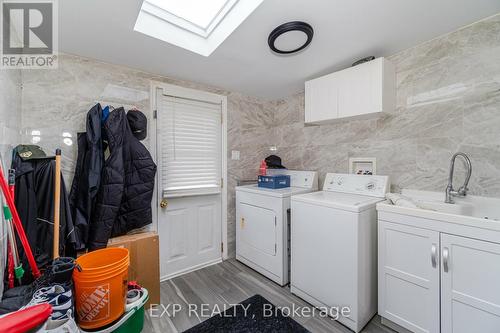 84 Rosethorn Avenue, Toronto, ON - Indoor Photo Showing Laundry Room