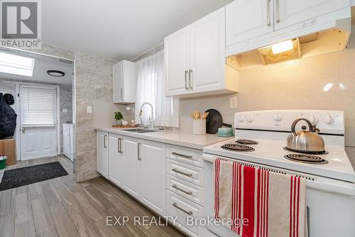84 Rosethorn Avenue, Toronto, ON - Indoor Photo Showing Kitchen