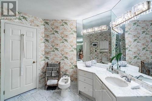 Ph03 - 1 Aberfoyle Crescent, Toronto, ON - Indoor Photo Showing Bathroom