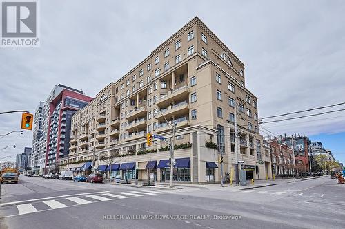 423 - 550 Front Street W, Toronto, ON - Outdoor With Balcony With Facade