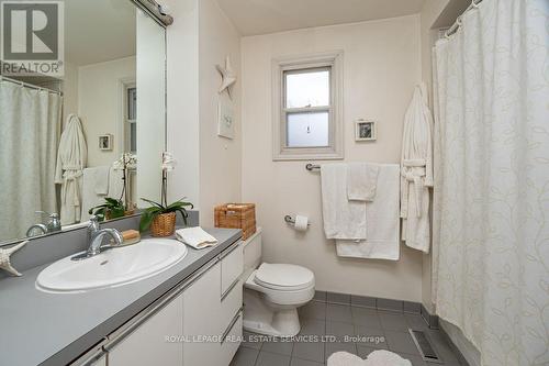 63 Mortimer Avenue, Toronto, ON - Indoor Photo Showing Bathroom