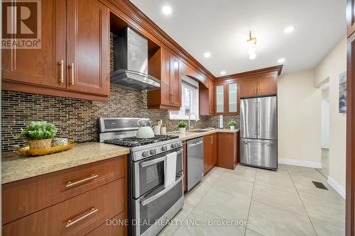 57 Blakemanor Boulevard, Toronto, ON - Indoor Photo Showing Kitchen
