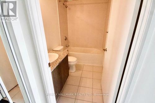 507 - 2910 Highway 7 Road, Vaughan, ON - Indoor Photo Showing Bathroom
