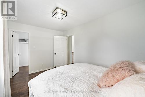 30 Robert Hunter Cres, East Gwillimbury, ON - Indoor Photo Showing Bedroom
