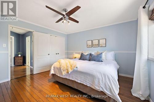 146 8Th Avenue, New Tecumseth, ON - Indoor Photo Showing Bedroom