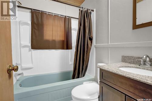 2665 Argyle Street, Regina, SK - Indoor Photo Showing Bathroom