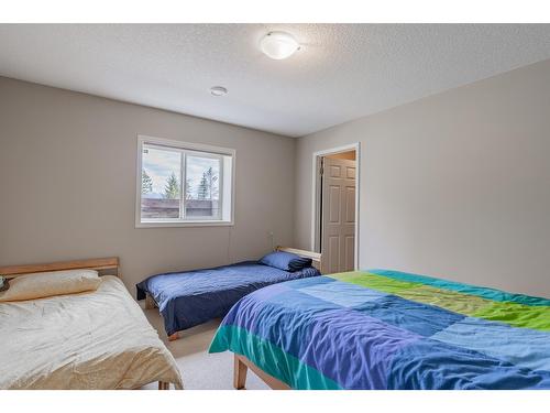 33 - 640 Upper Lakeview Road, Invermere, BC - Indoor Photo Showing Bedroom