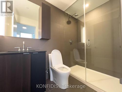 1402 - 15 Mercer Street, Toronto, ON - Indoor Photo Showing Bathroom