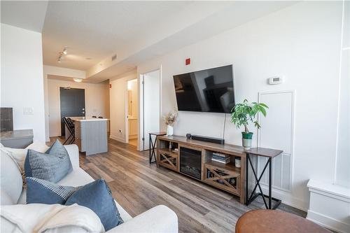 5230 Dundas Street|Unit #A326, Burlington, ON - Indoor Photo Showing Living Room