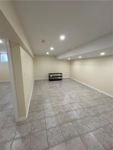 Living Rm Wifi Included - 23 Jeremy Street|Unit #Lower Unit, Hamilton, ON - Indoor