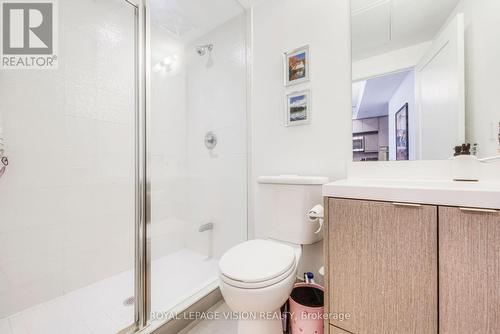 #2312 -10 York St, Toronto, ON - Indoor Photo Showing Bathroom