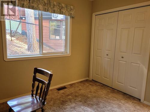 2207 Lakeview Drive, Blind Bay, BC - Indoor Photo Showing Other Room