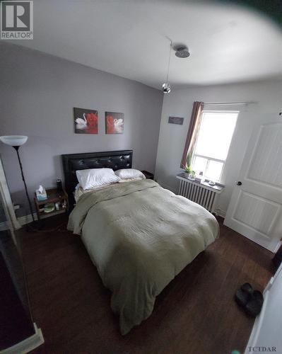180 Main St, Timmins, ON - Indoor Photo Showing Bedroom