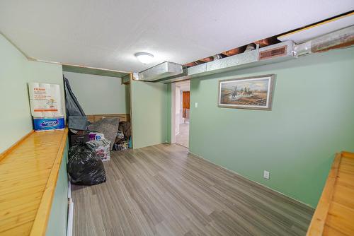 2221 2Nd Street S, Cranbrook, BC - Indoor Photo Showing Other Room