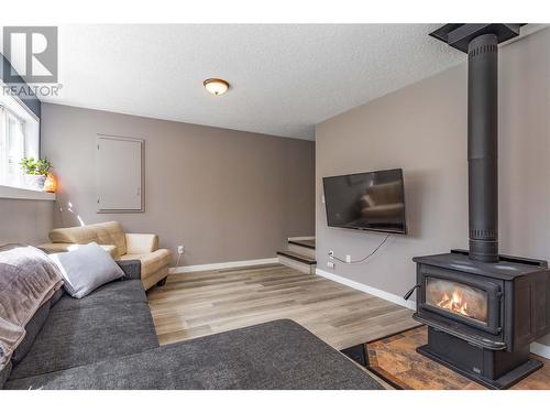 830 Firwood Road, Kelowna, BC - Indoor With Fireplace