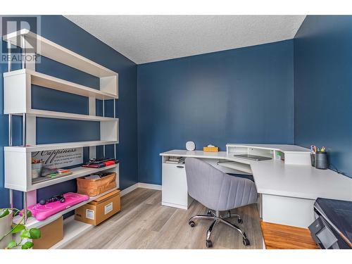 830 Firwood Road, Kelowna, BC - Indoor Photo Showing Office