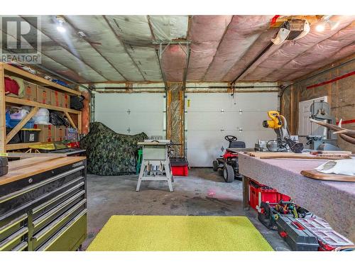 830 Firwood Road, Kelowna, BC - Indoor Photo Showing Garage