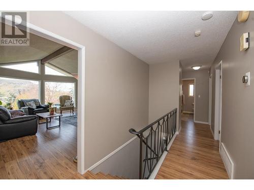 3934 15 Crescent, Vernon, BC - Indoor Photo Showing Other Room