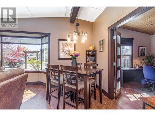 664 Patterson Avenue, Kelowna, BC - Indoor Photo Showing Dining Room