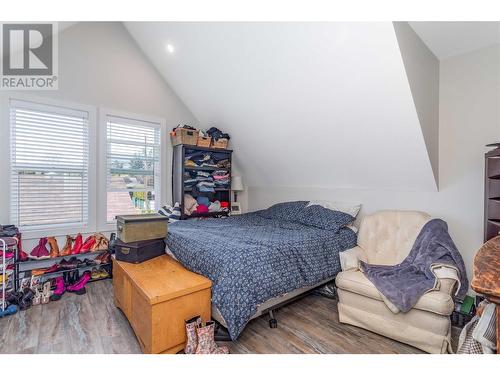 664 Patterson Avenue, Kelowna, BC - Indoor Photo Showing Bedroom