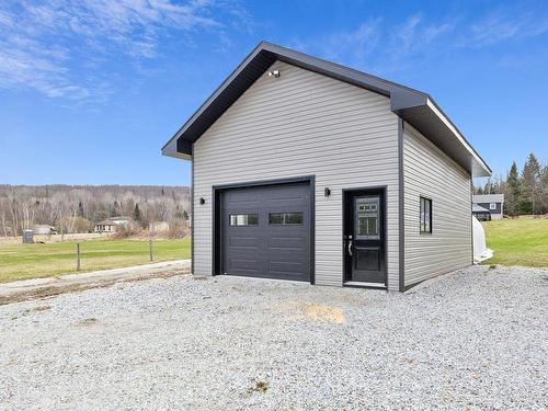 Garage - 130 Ch. Monette, Cayamant, QC - Outdoor With Exterior
