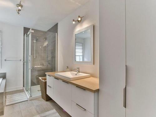 Bathroom - 1584 Rue St-André, L'Assomption, QC - Indoor Photo Showing Bathroom