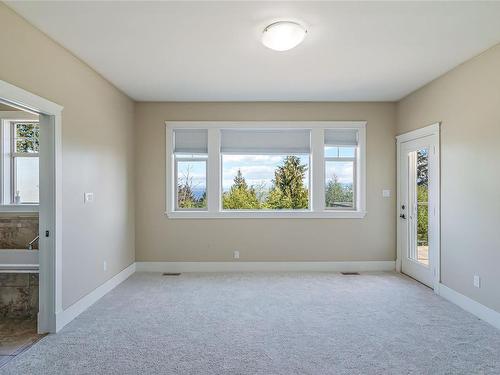 5207 Dewar Rd, Nanaimo, BC - Indoor Photo Showing Other Room