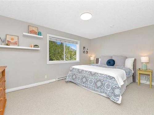 2272 Church Hill Dr, Sooke, BC - Indoor Photo Showing Bedroom