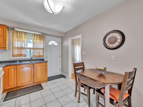 118 Giltspur Dr, Toronto, ON - Indoor Photo Showing Dining Room