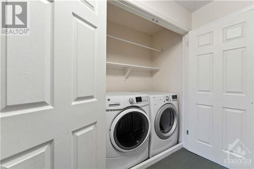 136 Gatespark Private, Ottawa, ON - Indoor Photo Showing Laundry Room