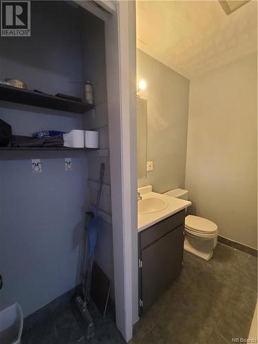 111 Henry Street, Woodstock, NB - Indoor Photo Showing Bathroom