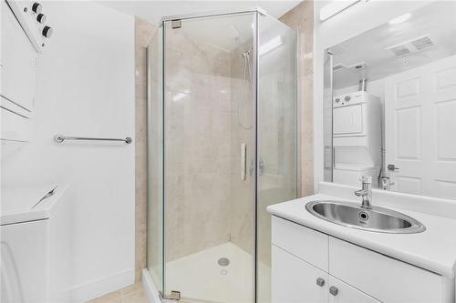 1 Wellington Street|Unit #719, Brantford, ON - Indoor Photo Showing Bathroom