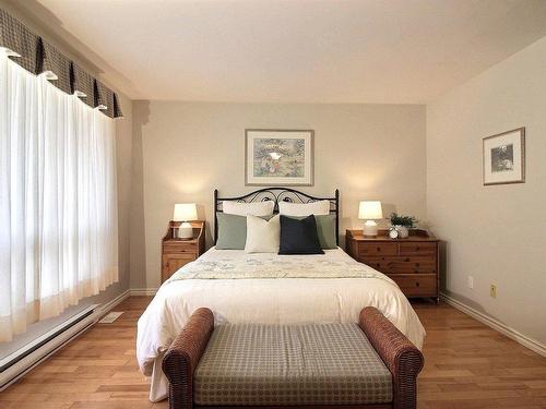 Master bedroom - 19 Ch. D'Andernarch, Grenville-Sur-La-Rouge, QC - Indoor Photo Showing Bedroom