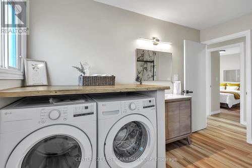 180 Gammage St, London, ON - Indoor Photo Showing Laundry Room