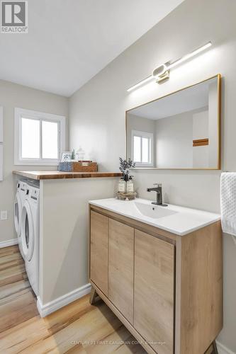 180 Gammage St, London, ON - Indoor Photo Showing Laundry Room