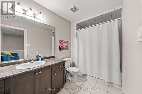 #44 -380 Lake St, Grimsby, ON - Indoor Photo Showing Bathroom