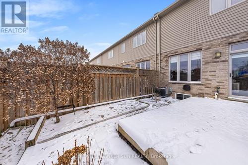 #44 -380 Lake St, Grimsby, ON - Outdoor