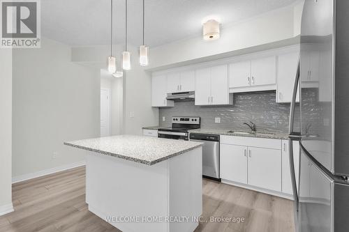 #69 -25 Isherwood Ave, Cambridge, ON - Indoor Photo Showing Kitchen With Stainless Steel Kitchen With Upgraded Kitchen