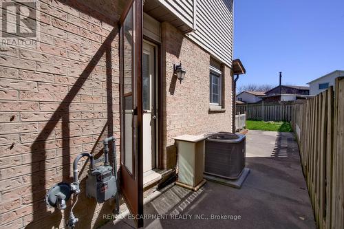 22 Drakes Dr, Hamilton, ON - Outdoor With Exterior