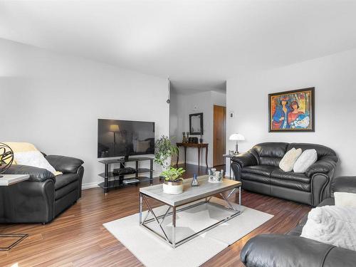 Living room - 4963  - 4965A Rue Pilon, Montréal (Pierrefonds-Roxboro), QC - Indoor Photo Showing Living Room