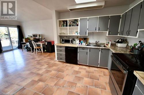 Imported from itso - 51 Bedford Road, London, ON - Indoor Photo Showing Kitchen With Double Sink
