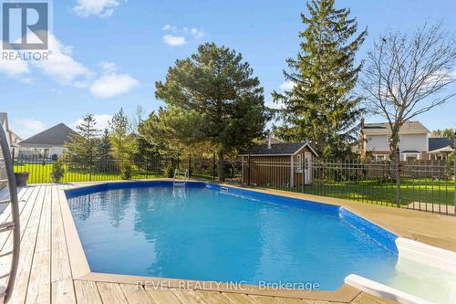 6 Frontier Dr, Niagara-On-The-Lake, ON - Outdoor With Above Ground Pool With Deck Patio Veranda With Backyard