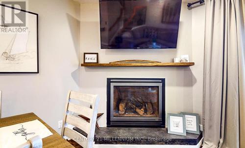 #68 -127 Alfred St, Blue Mountains, ON - Indoor With Fireplace