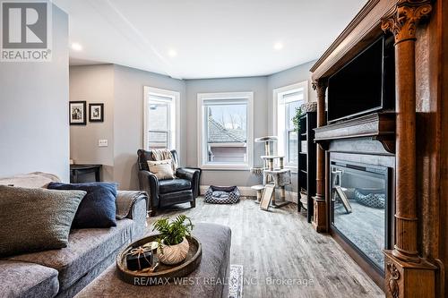 220 Owen Sound Street, Shelburne, ON - Indoor Photo Showing Living Room With Fireplace