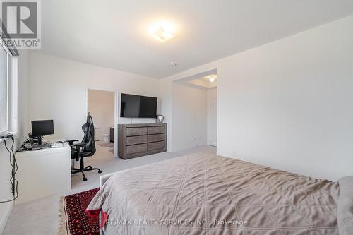 14 Lowell Crescent, Brampton, ON - Indoor Photo Showing Bedroom