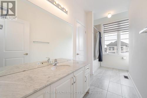 14 Lowell Crescent, Brampton, ON - Indoor Photo Showing Bathroom